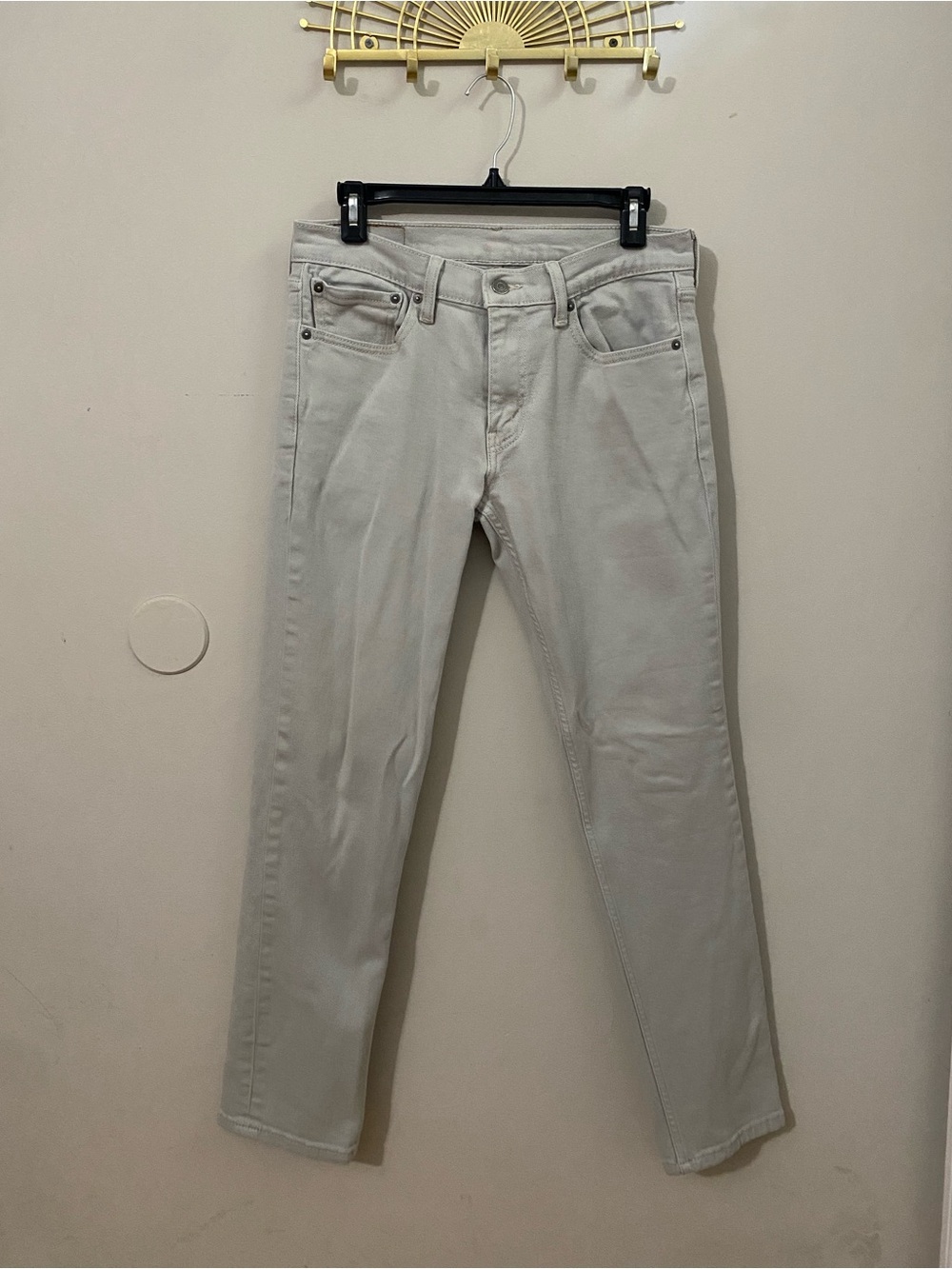 Levi's Men's Slim Straight Jeans in Light Gray